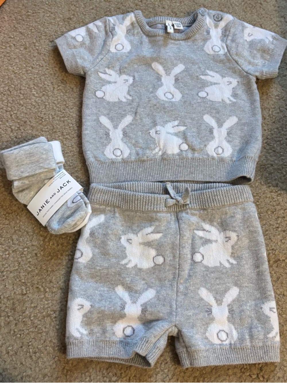 Janie and Jack baby boys size 12-18M bunny Easter spring outfit shorts set grey